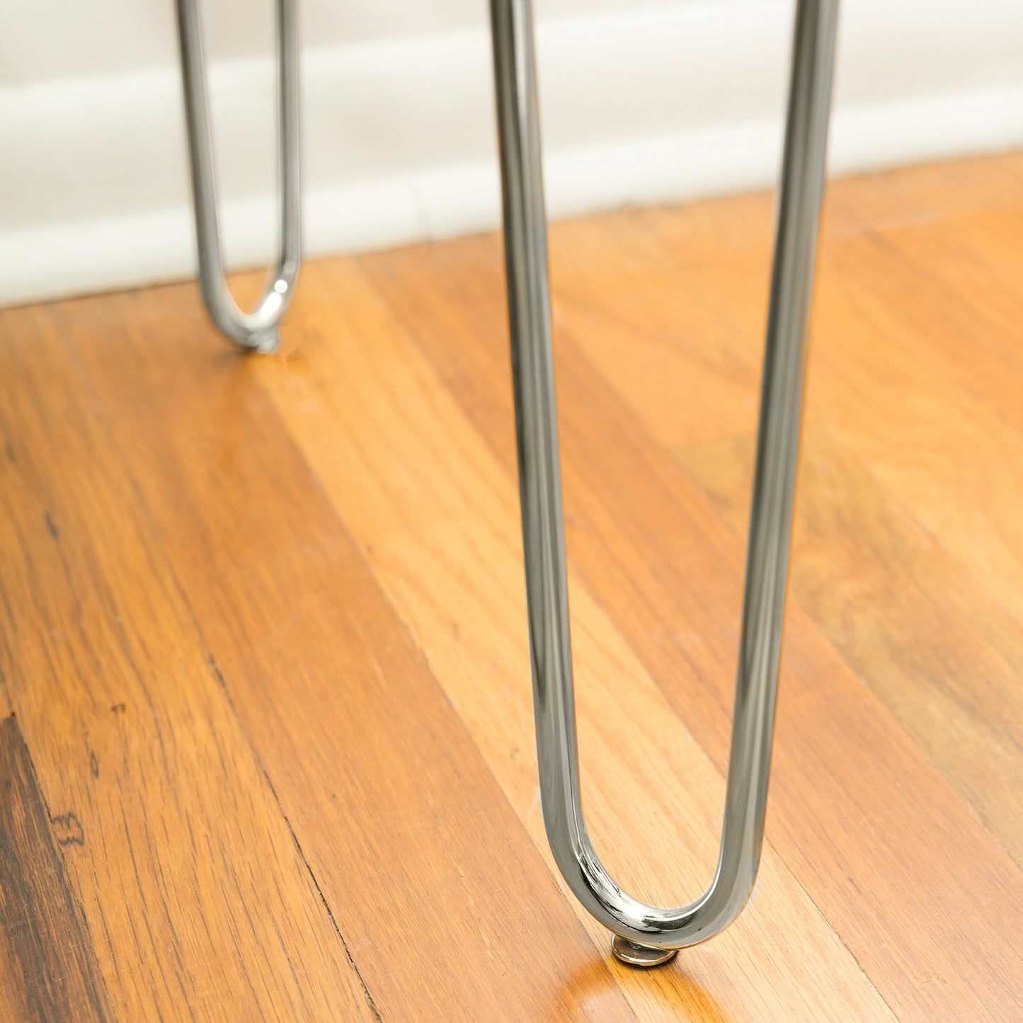 Mid-Century Modern Hairpin-Leg Computer Desk - White