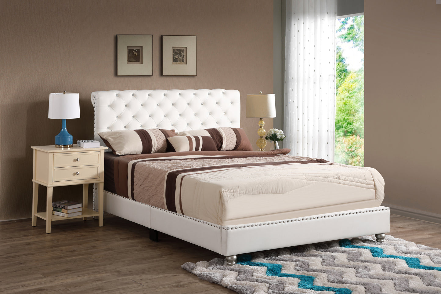 Transitional White Bed For Stylish Comfort