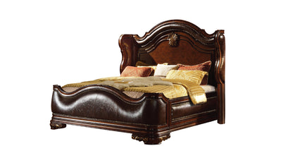 Traditional style Queen Bed made with wood in Dark Walnut