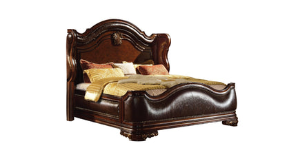 Traditional style Queen Bed made with wood in Dark Walnut