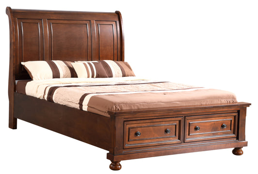 Traditional Cherry Queen Bed For Cozy Spaces