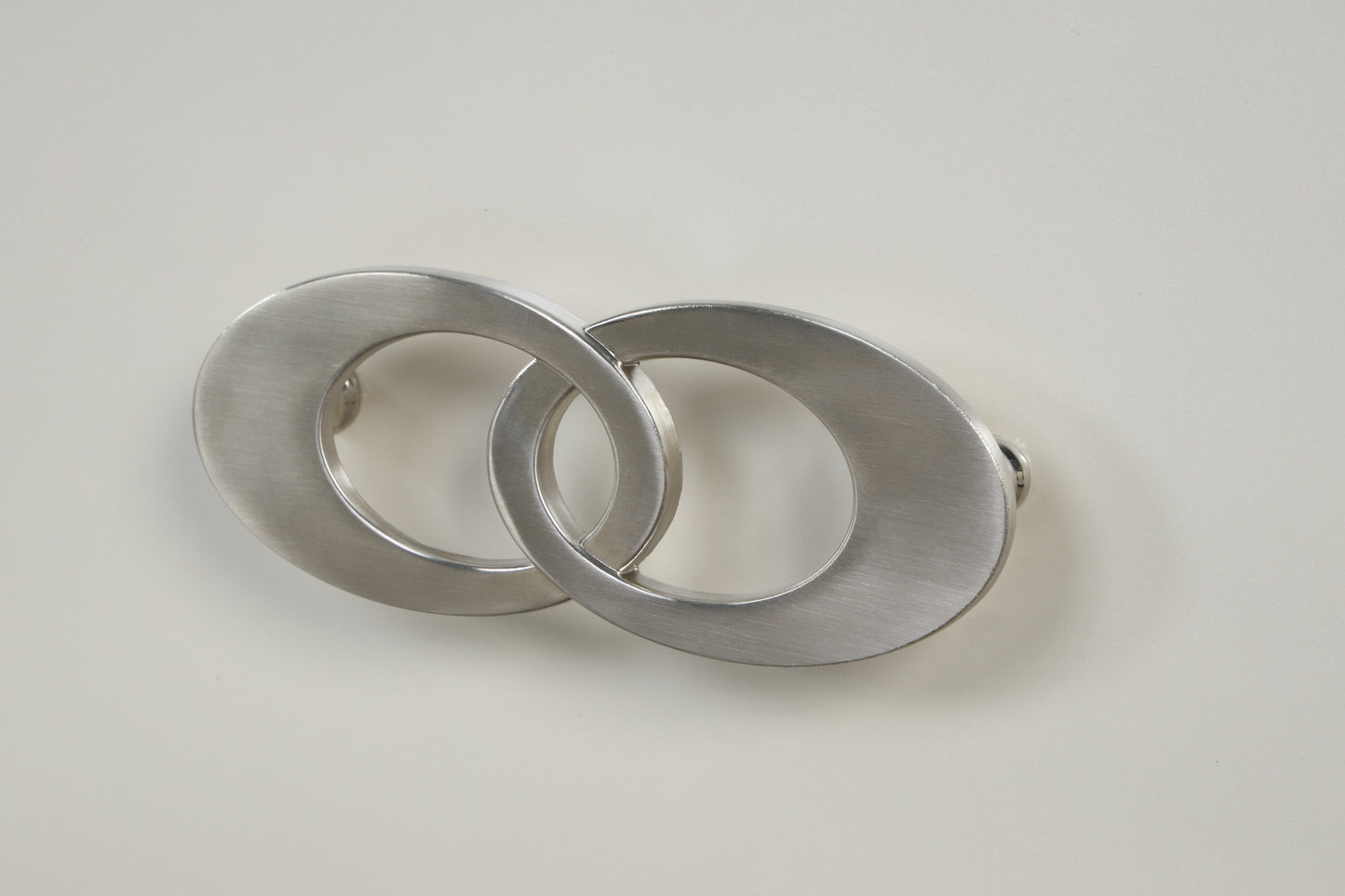 Perla 5 Drawer LED Chest Made with Wood in Milky White