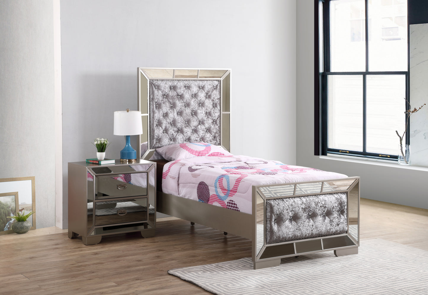 Elegant Contemporary Twin Bed In Silver Champagne