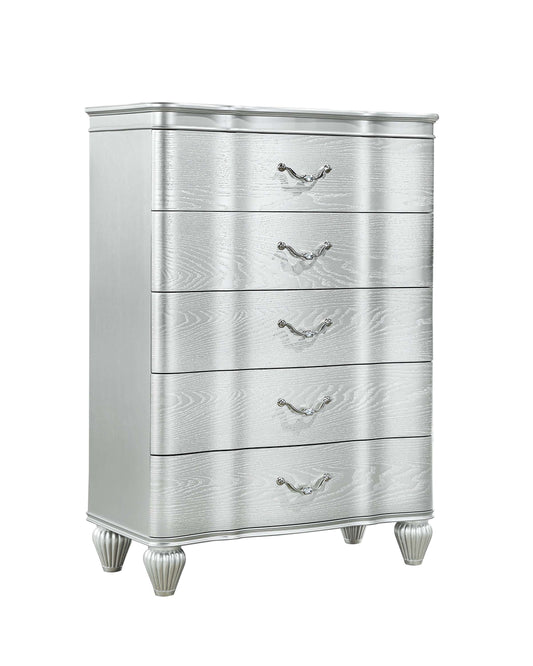 Landmark Traditional Style 5-Drawer Chest With metal drawer pulls Made with Wood in Silver