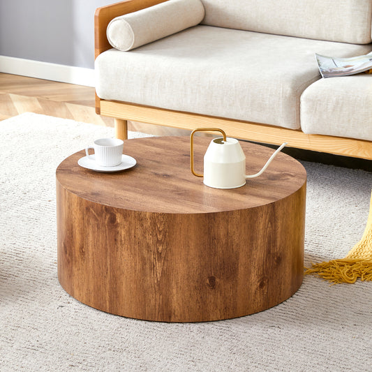 The cylindrical table with its patterned design can be easily integrated into a variety of interior styles, from coffee tables to small dining tables, workbenches or makeshift writing desks.