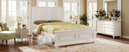 Traditional Town and Country Style Pinewood Vintage King Bed, White