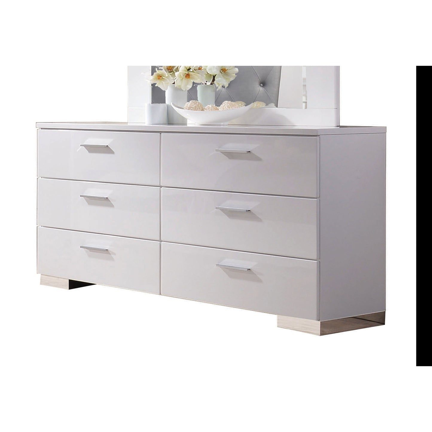 Lorimar White & Chrome Leg Finish Dresser