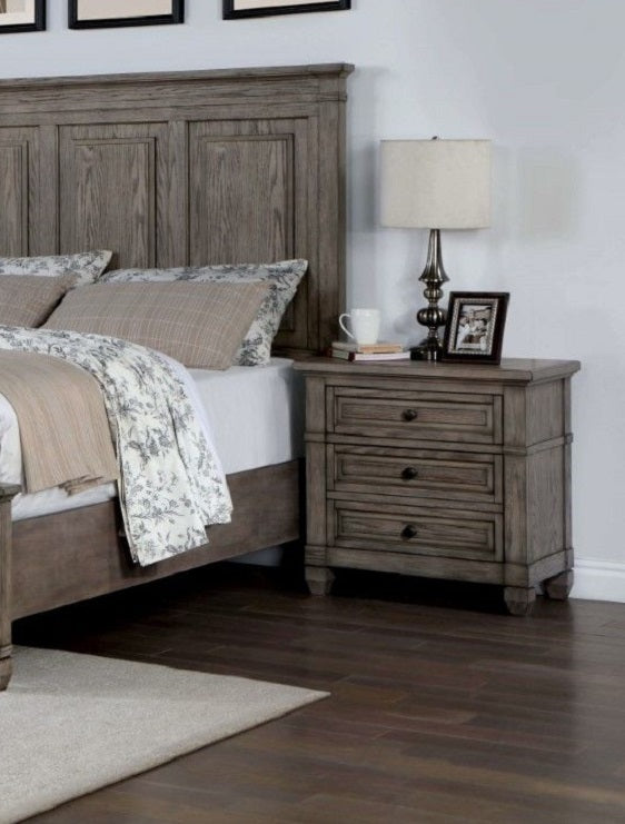 Wire-brushed Finish 1pc Nightstand Warm Gray Color Solid Wood 3-Drawers Bedside Table Transitional Bedroom Furniture