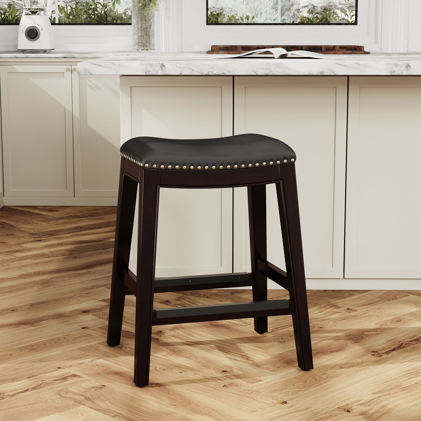 24" Counter Stool, Espresso Finish, Black Leather Seat