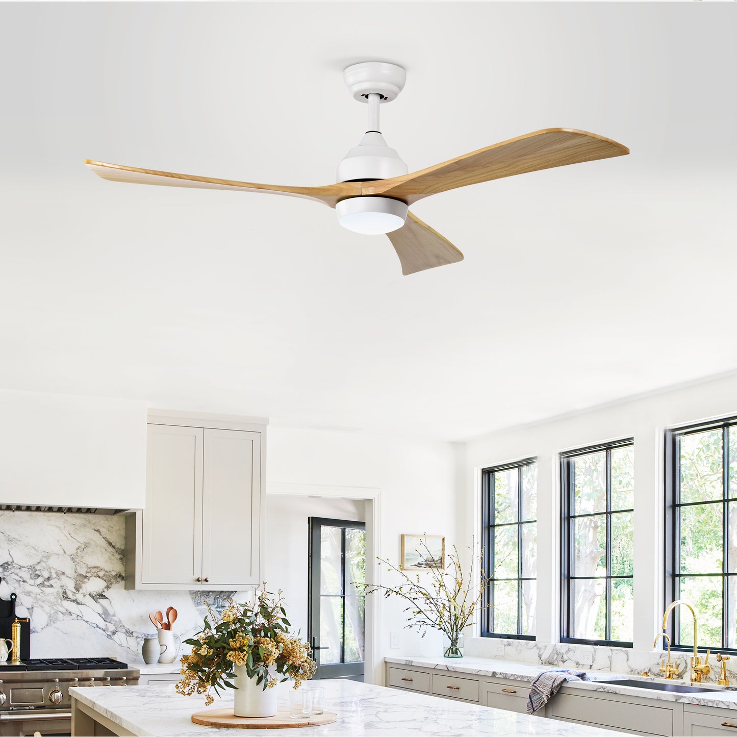 52"  Ceiling Fan with Lights Remote Control,Quiet DC Motor 3 Blade Ceiling Fans 6 Speed Levels,Reversible Ceiling Fan,  for Patio Living Room, Bedroom, Office,Indoor.(White +Natural)