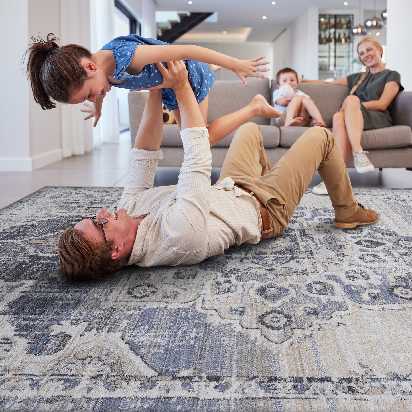 5X7 Cream/Blue /Medallion Non-Shedding Living Room Bedroom Dining Home Office Stylish and Stain Resistant Area Rug