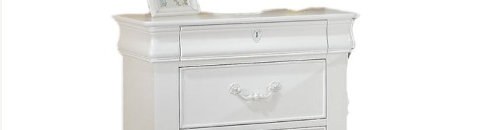 Estrella White Finish Nightstand