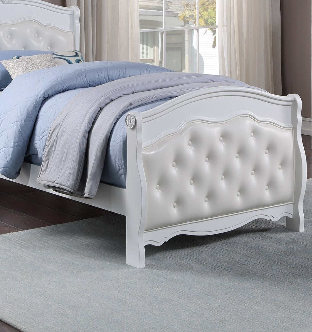 White Twin Size Bed Youth Bedroom Furniture White Faux Leather Headboard Footboard Plywood 1pc Bedframe