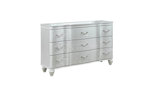 Landmark Traditional Style 9-Drawer Dresser With metal drawer pulls Made with Wood in Silver