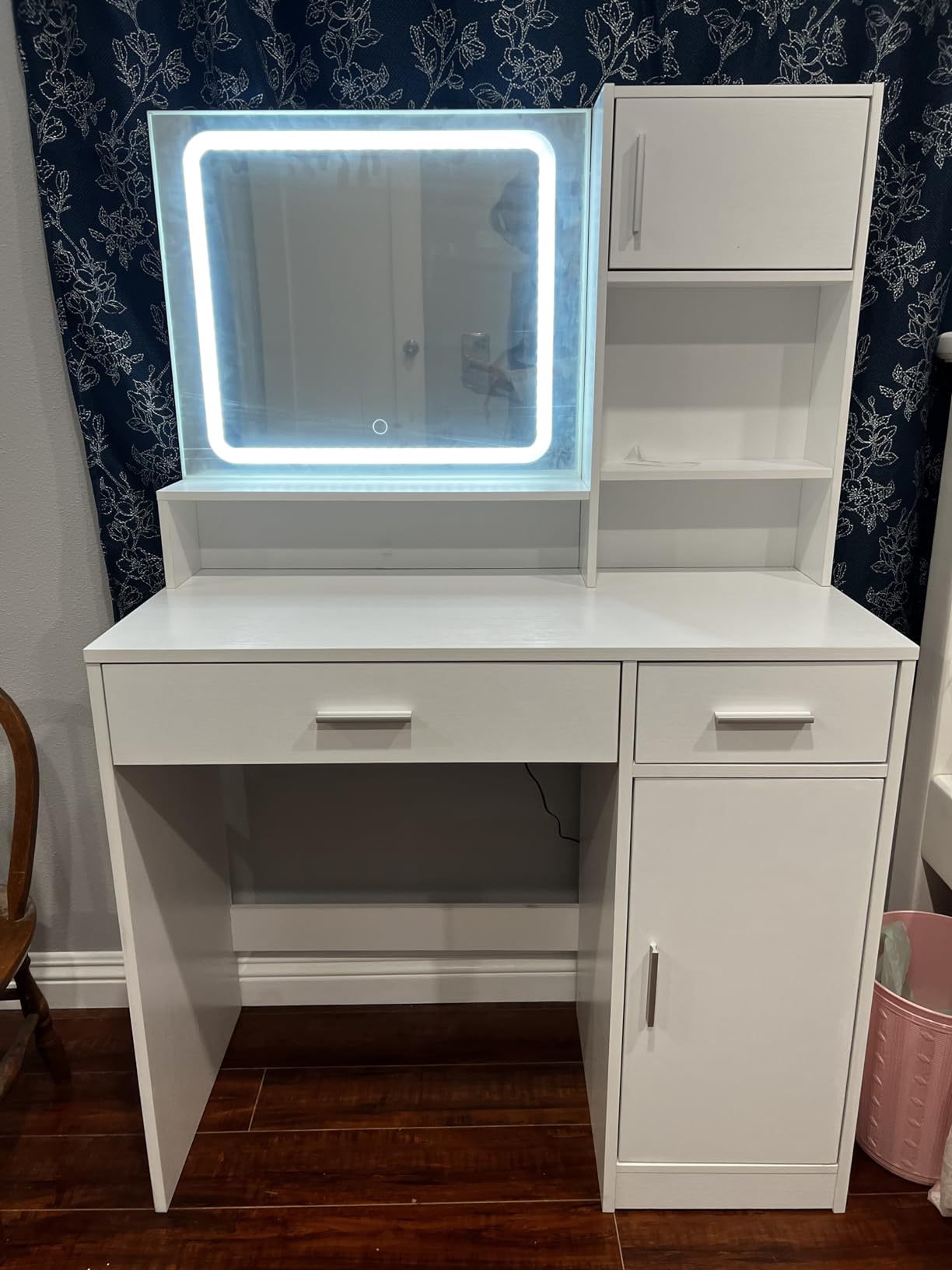 Vanity Desk with Mirror and LED Light Strip,Dressing Table with Large Drawer, 3 Level Storage Dresser & 3 Lighting Modes Adjustable Brightness, Suitable for Bedroom(White)