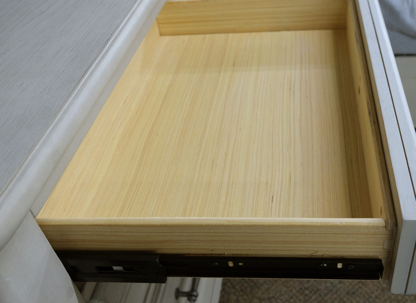 Mariano Gray 3-Drawer Nightstand With USB