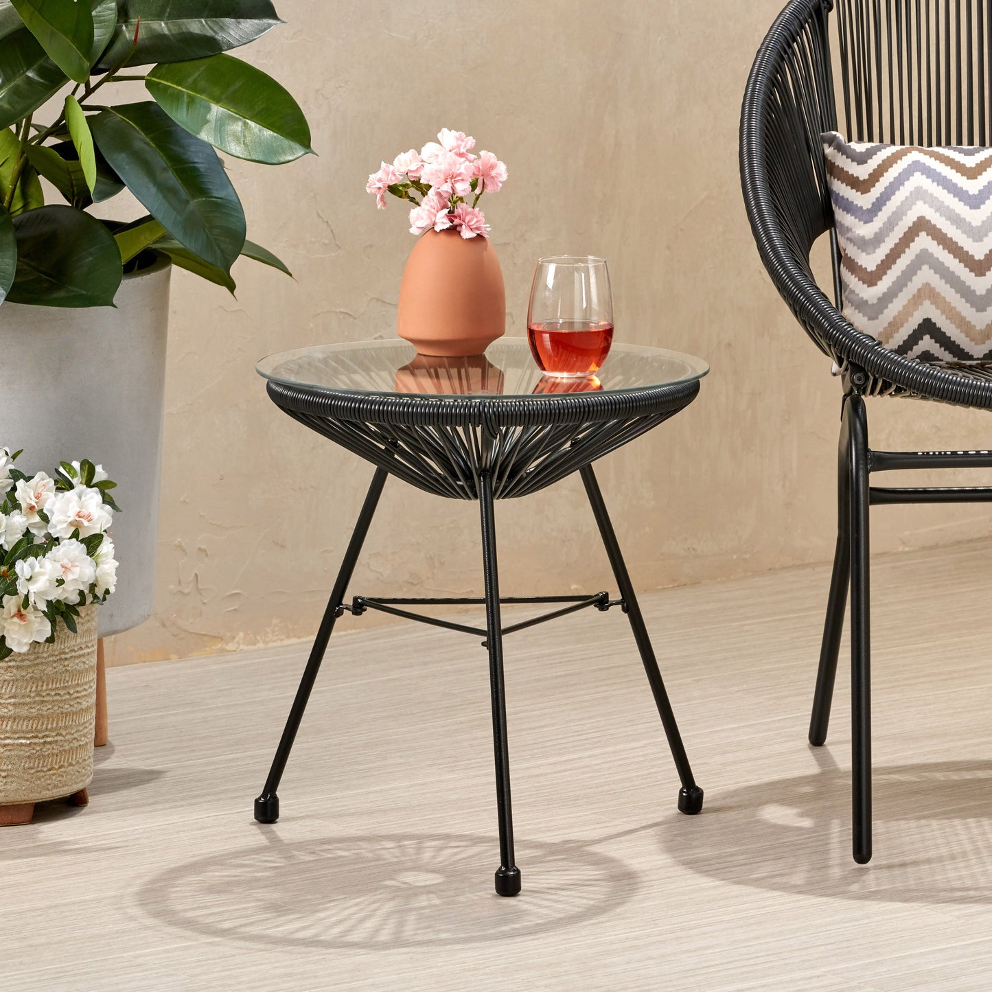 NUSA SIDE TABLE