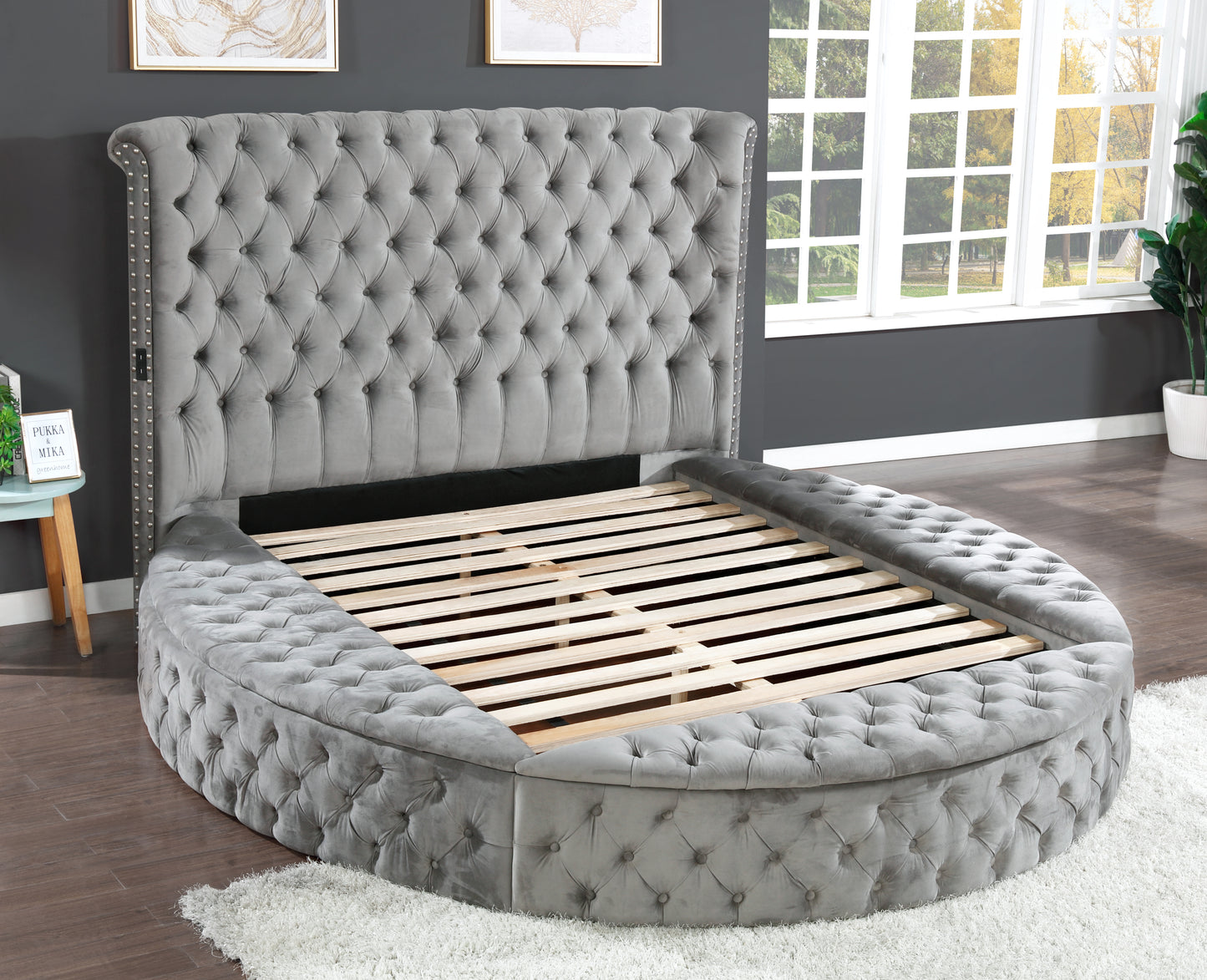 King Size Tufted Storage Bed made with Wood in Gray